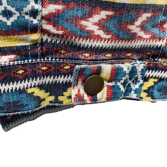 Tinseltown cropped Aztec inspired denim jean jacket size large. See measurements - Picture 5 of 12